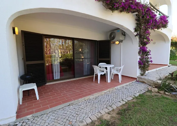 Camelia 68 At Sao Rafael - アパート *